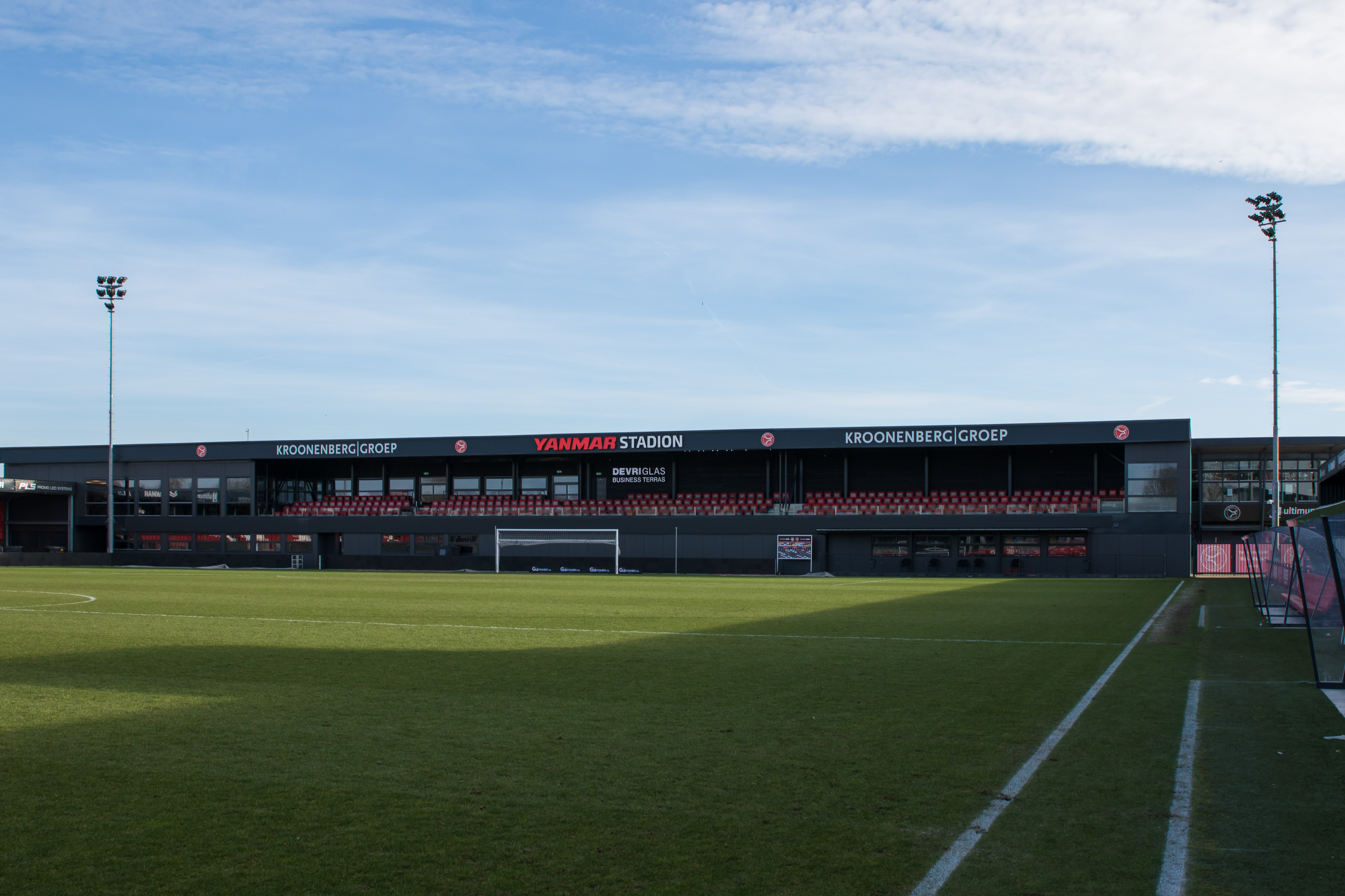 Yanmar Stadion | De Stadionautist